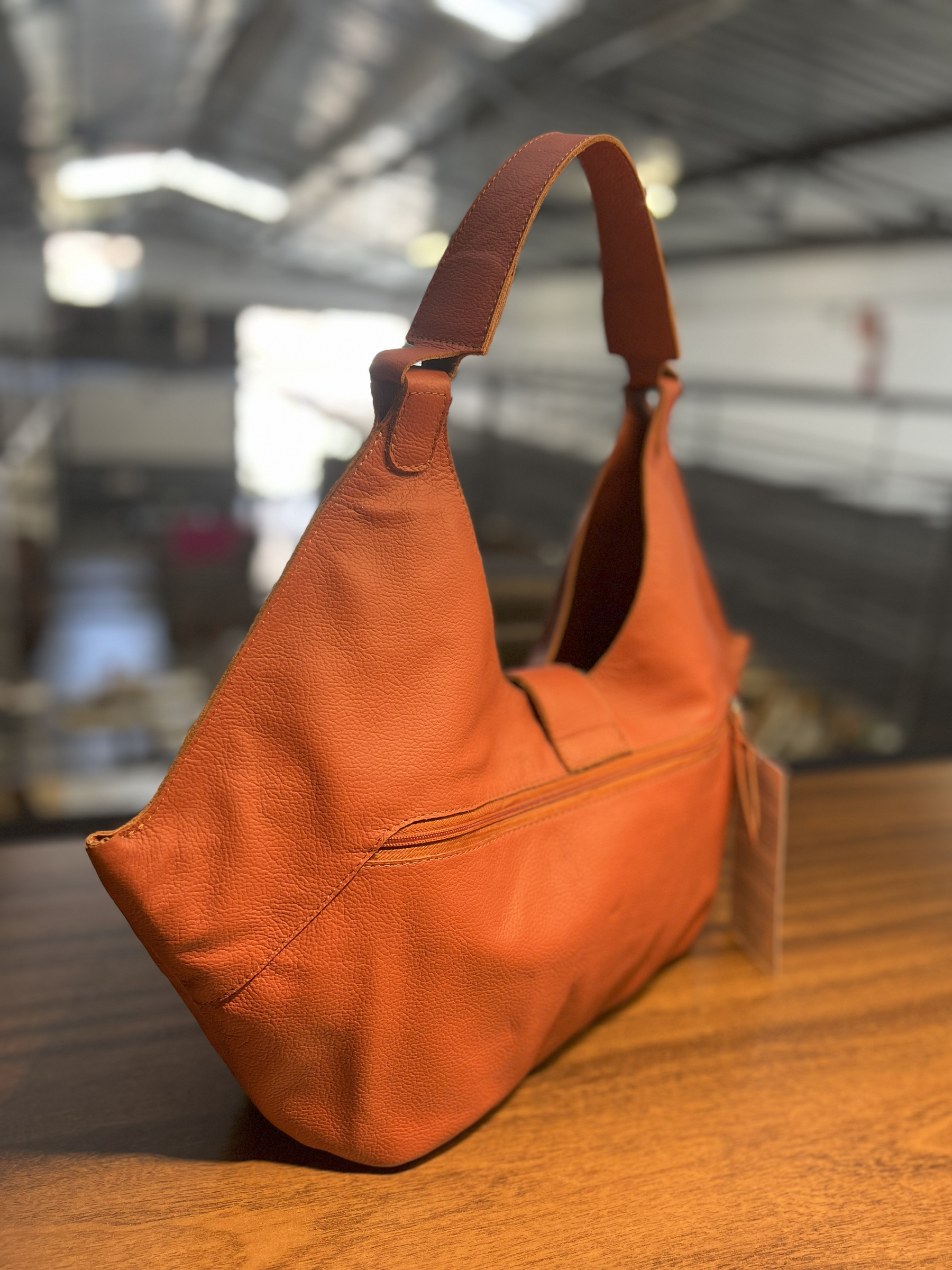 Lançamento! Bolsa CAPRI em couro legítimo