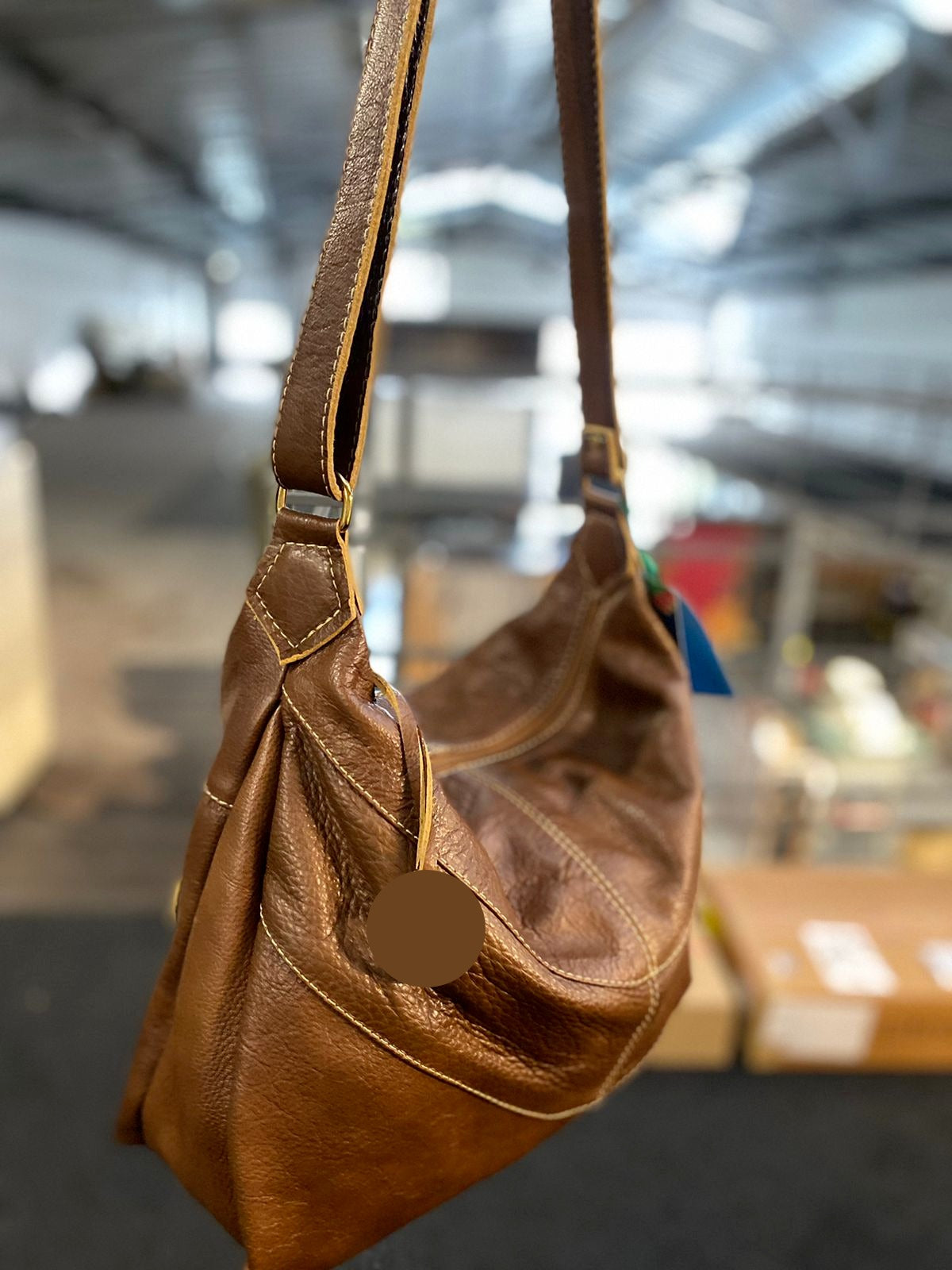 Bolsa MYANMAR em couro legítimo