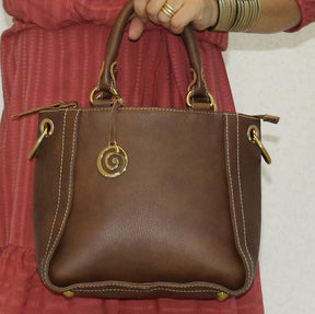 Bolsa MALDIVAS em couro legítimo