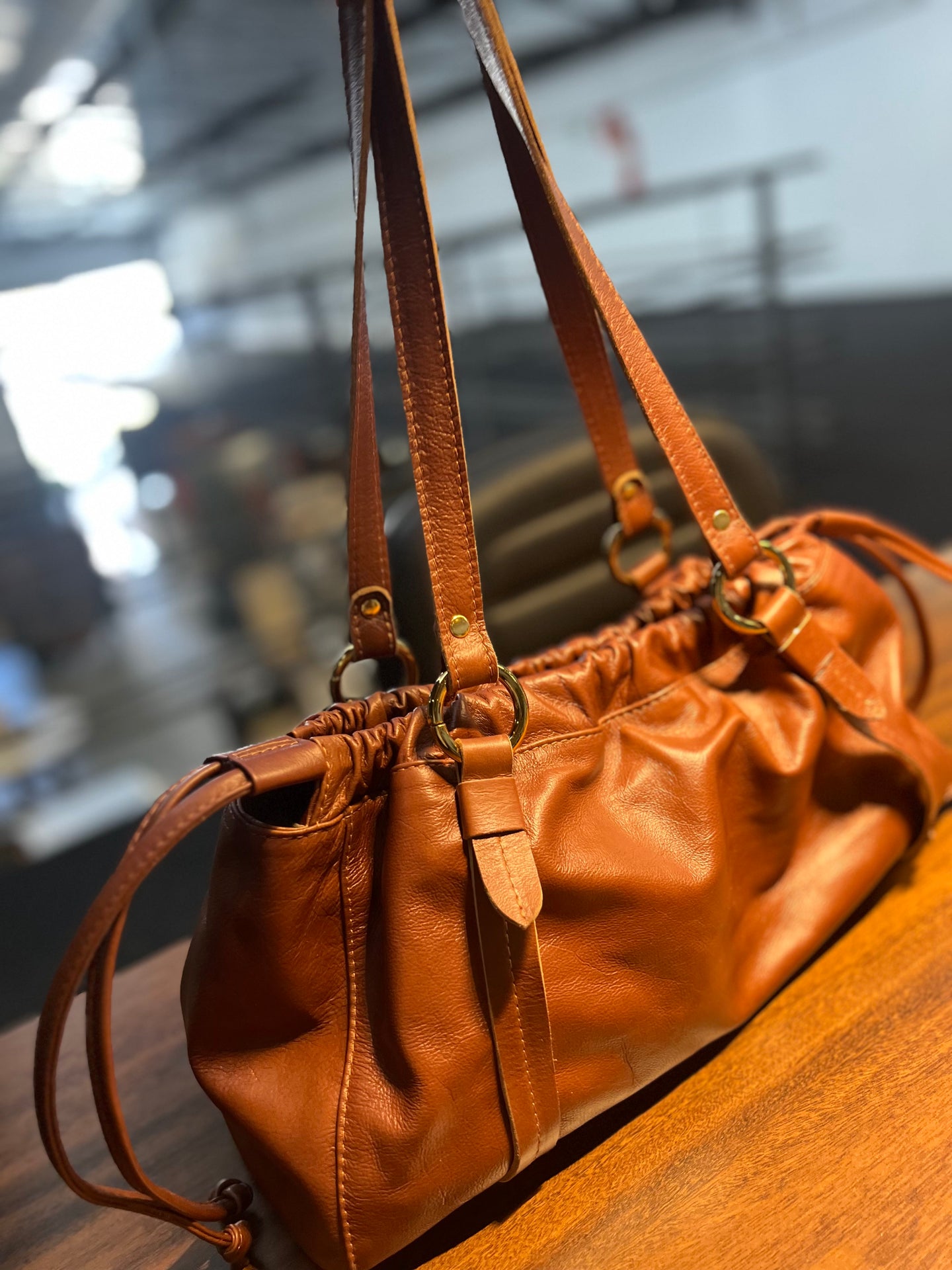 Lançamento! Bolsa TOSCANA em couro legítimo