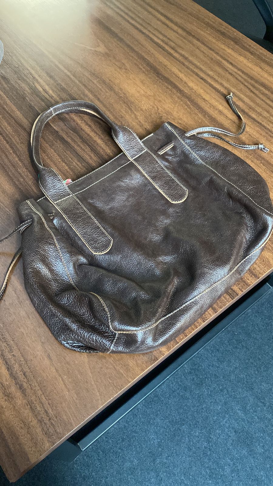 Bolsa SANTORINI em couro legítimo