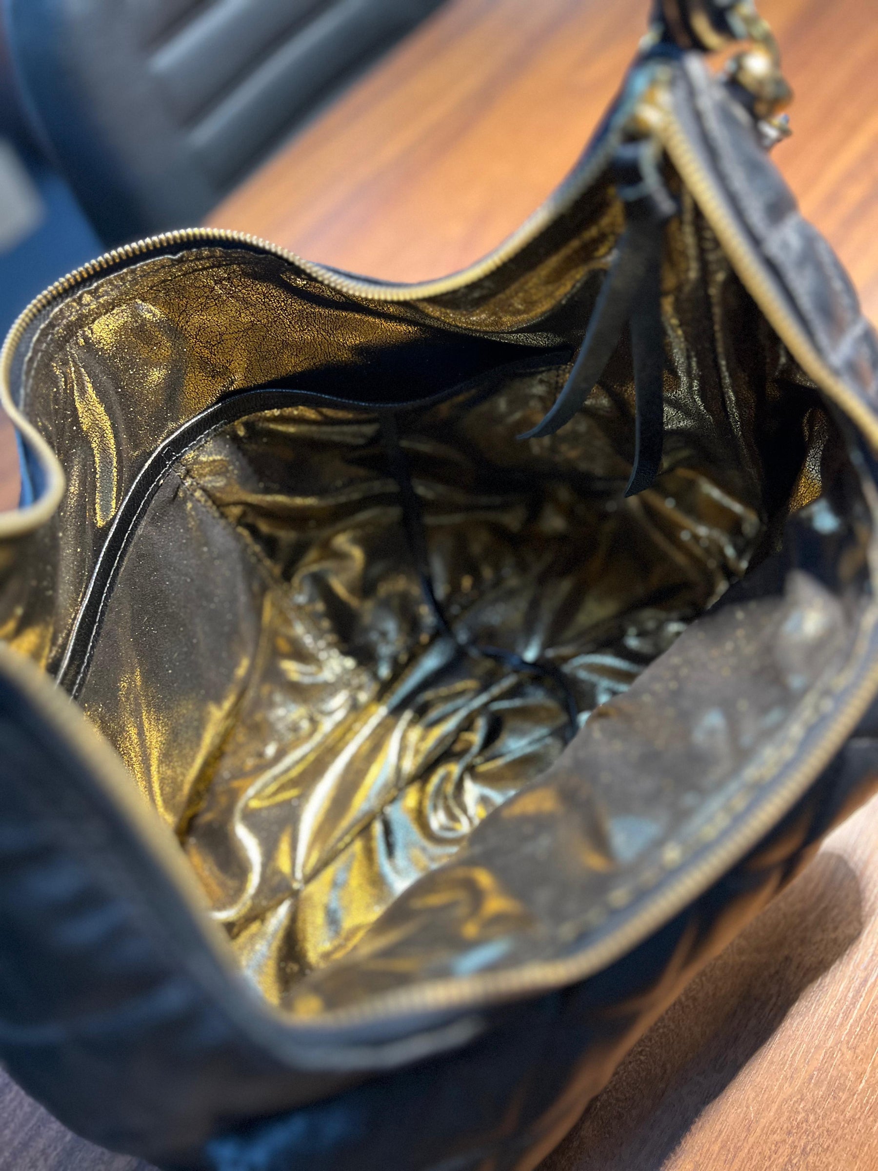 Lançamento! Bolsa ROMÊNIA em couro legítimo