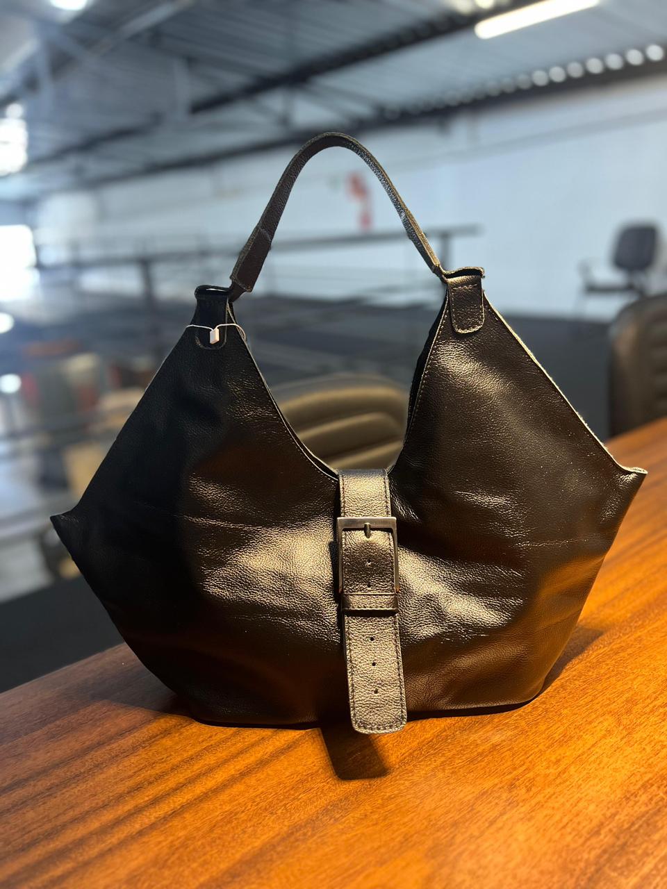 Lançamento! Bolsa CAPRI em couro legítimo