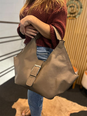 Lançamento! Bolsa CAPRI em couro legítimo