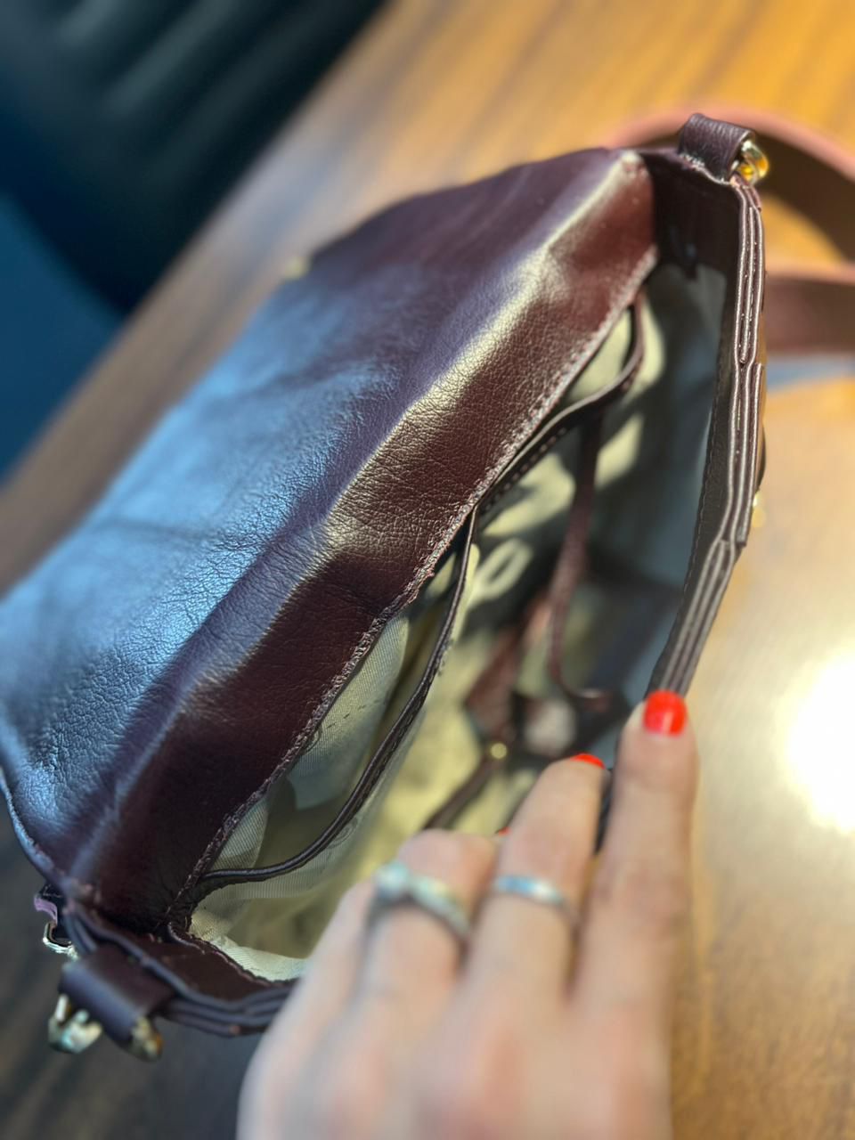 Bolsa BARILOCHE em couro legítimo