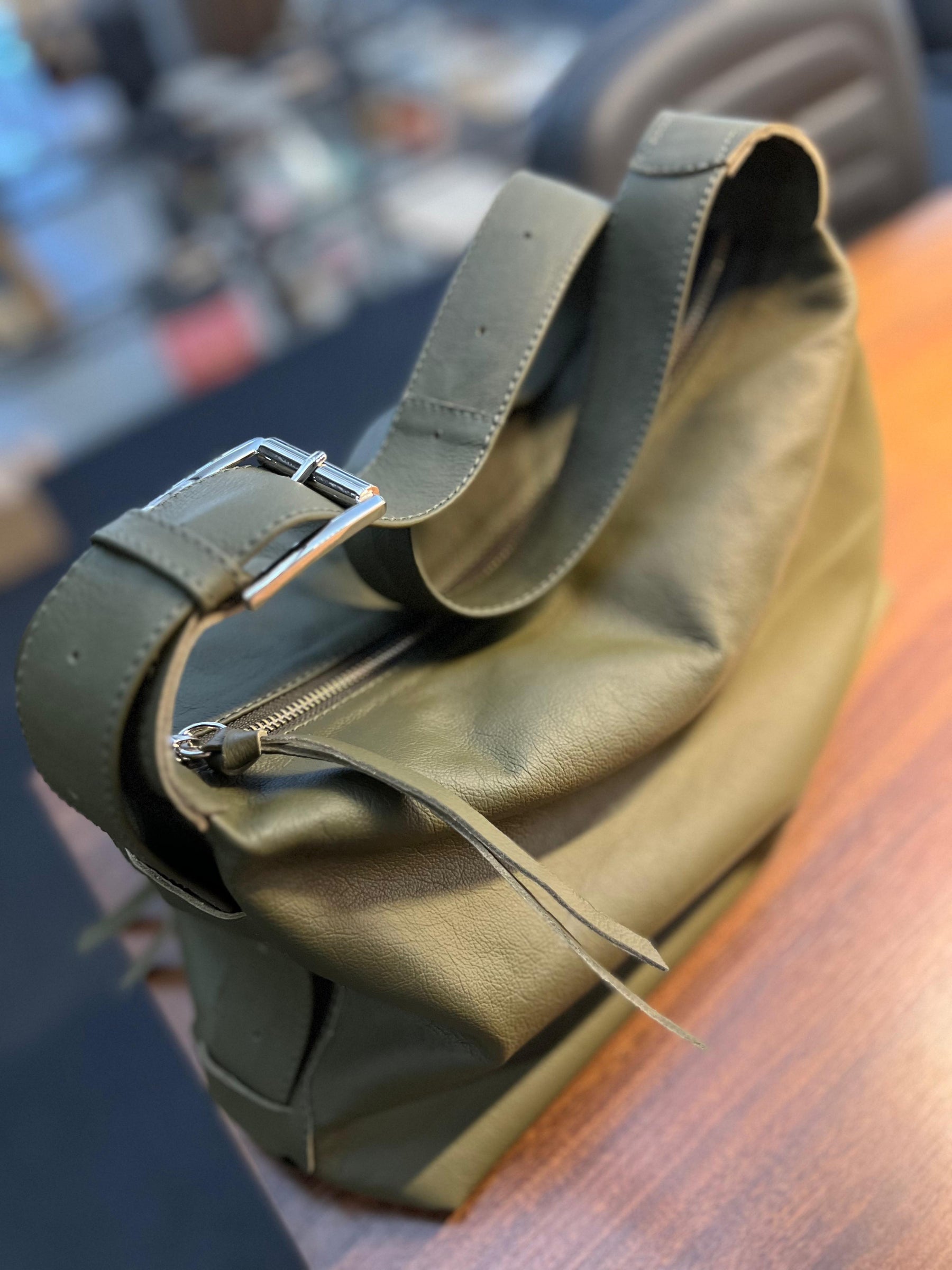 Bolsa LOS ANGELES em couro legítimo