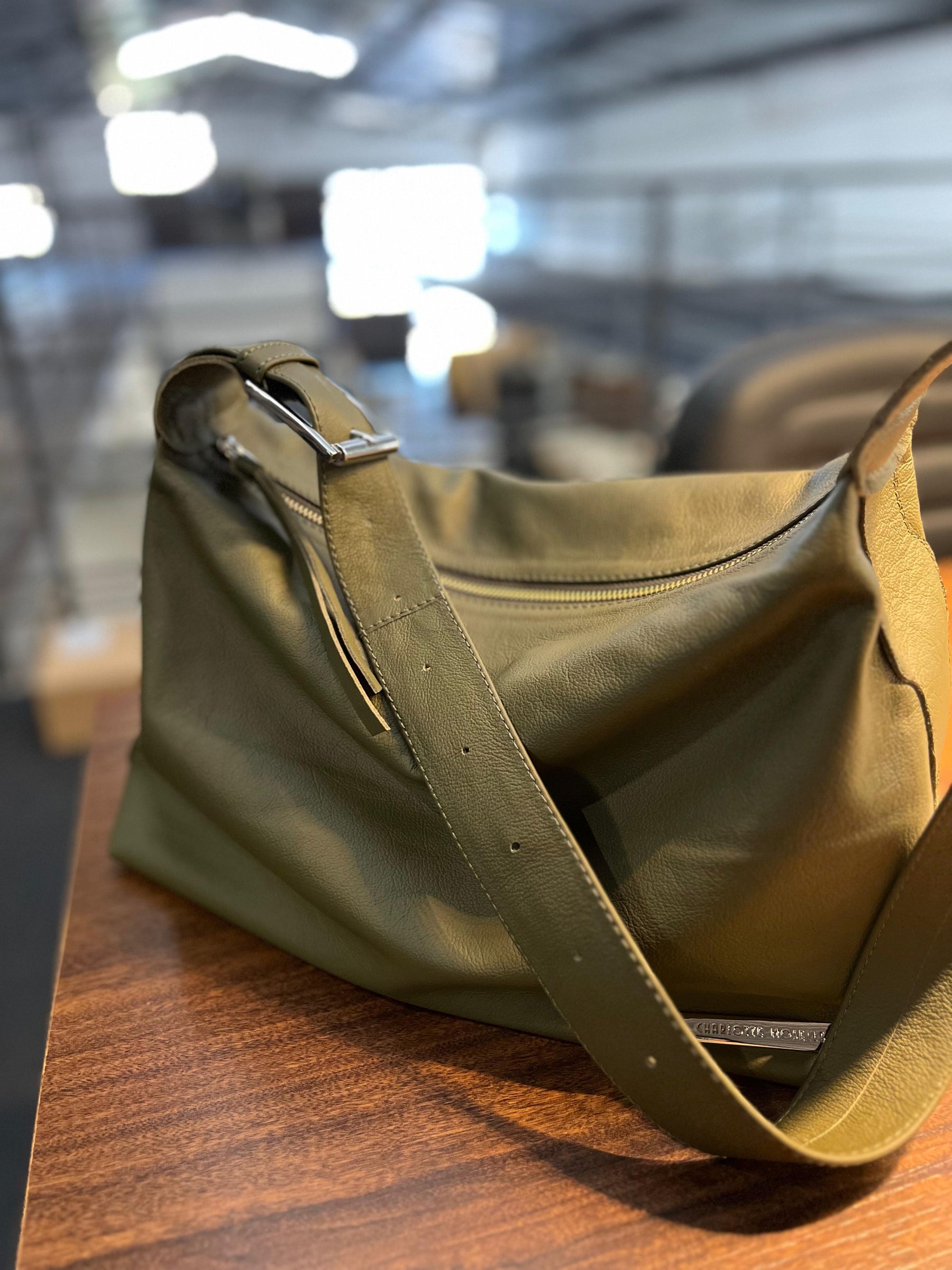 Bolsa LOS ANGELES em couro legítimo