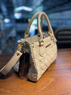 Bolsa TESS em matelassê couro legítimo