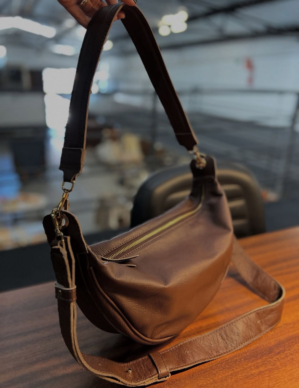 Bolsa MALIBU em couro legítimo