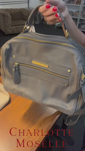 Bolsa SUÍÇA em couro legítimo