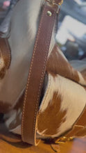 Carregar e reproduzir vídeo no visualizador da galeria, Lançamento! Bolsa HAVANA em couro legítimo
