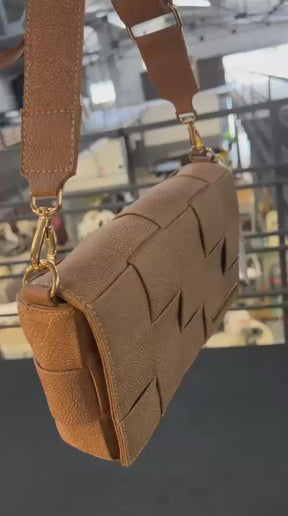Bolsa BARILOCHE em couro legítimo