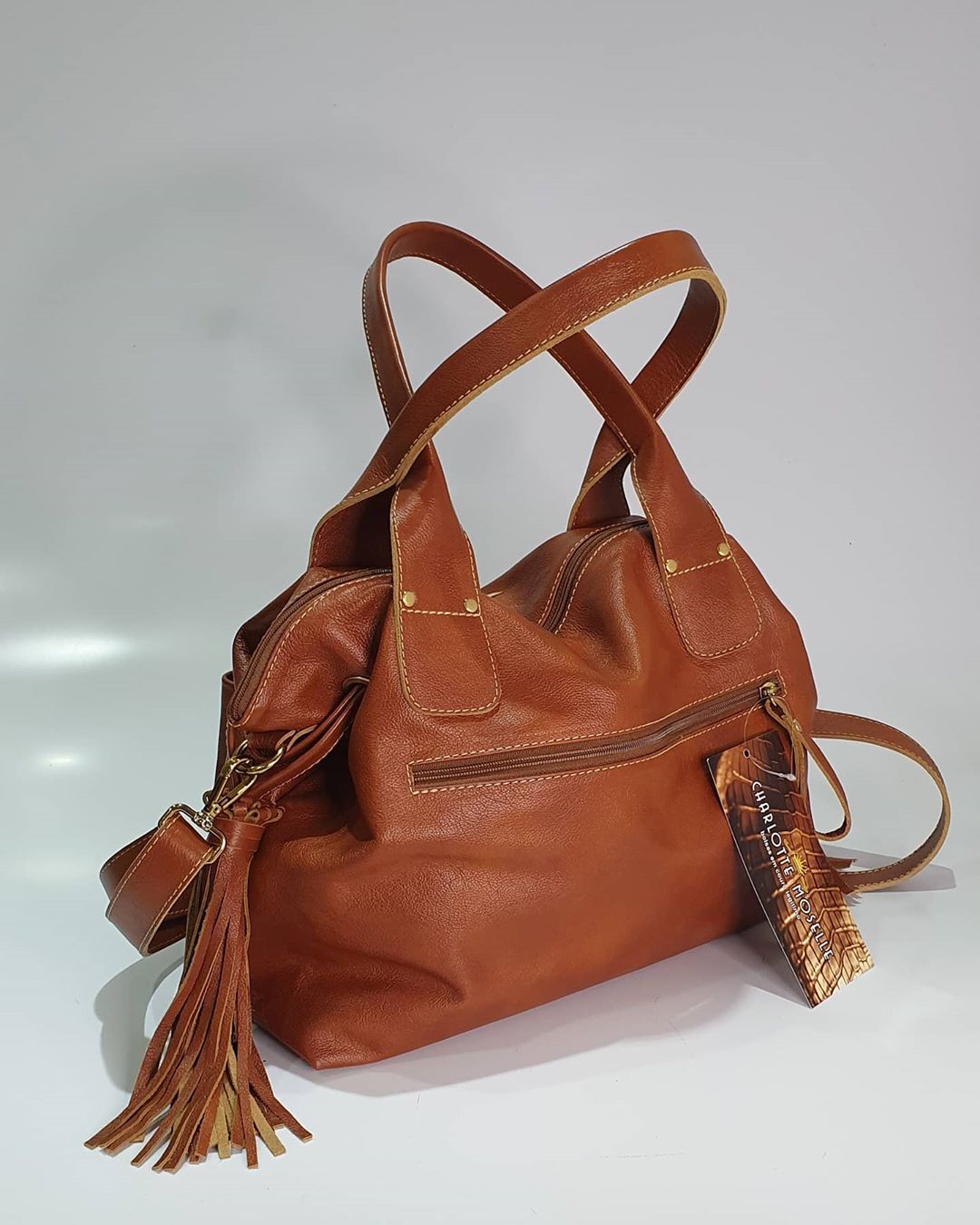 Bolsa IBIZA em couro legítimo