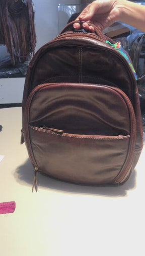 Mochila CANADÁ em couro legítimo
