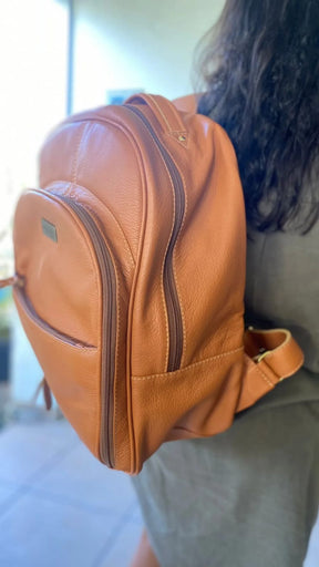 Mochila CANADÁ em couro legítimo