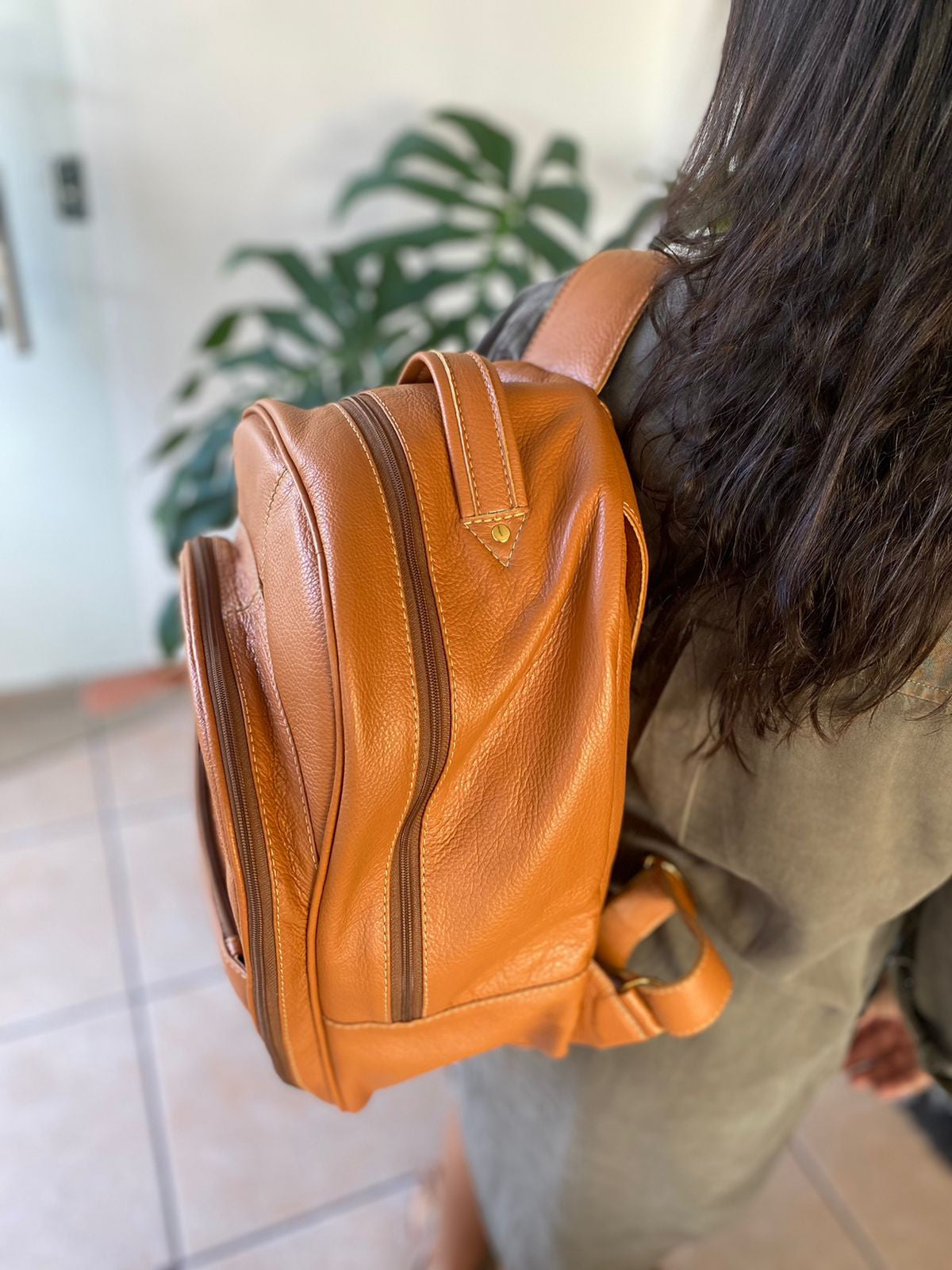 Mochila CANADÁ em couro legítimo