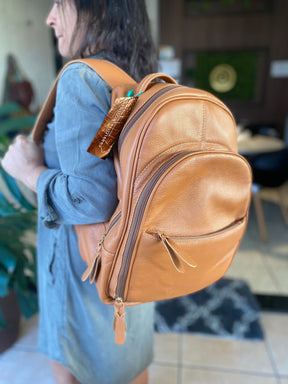 Mochila CANADÁ em couro legítimo