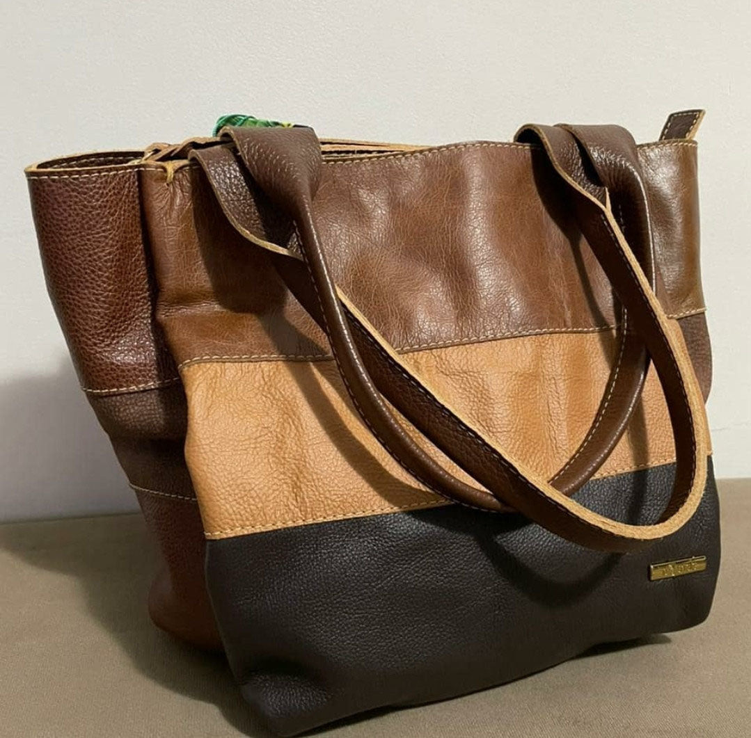 Bolsa FLORENZA em couro legítimo