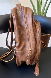 Mochila CANADÁ em couro legítimo