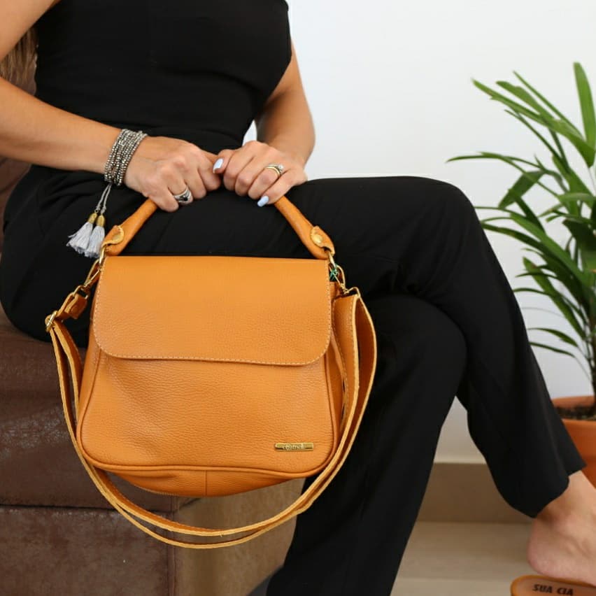 Bolsa INGLESA em couro legítimo
