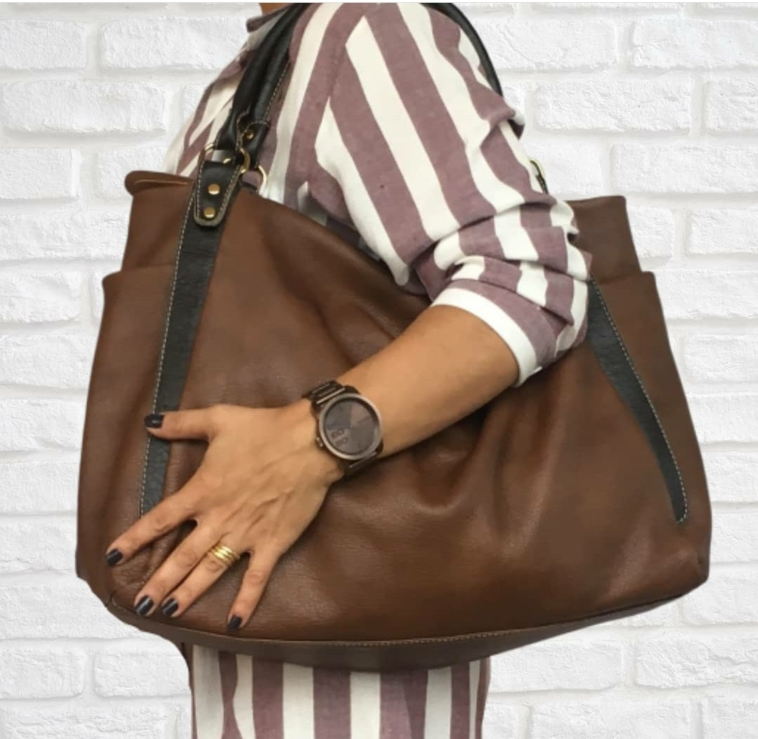 Bolsa AMSTERDÃ em couro legítimo