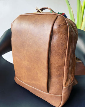 Mochila masculina HÉRCULES em couro legítimo