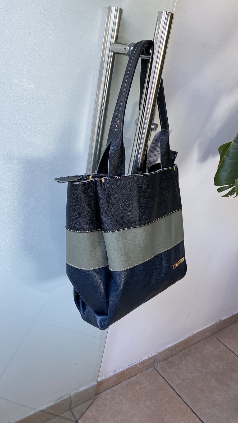Bolsa FLORENZA em couro legítimo