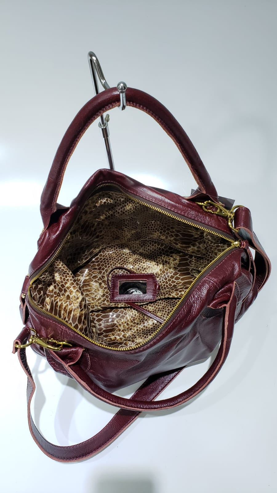 Bolsa ITÁLIA em couro legítimo