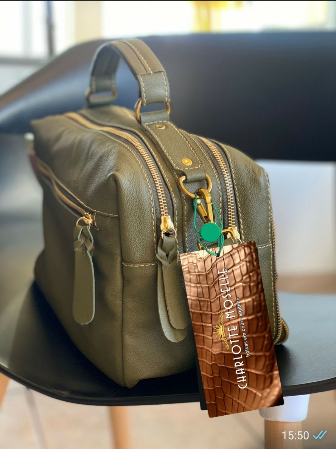 Bolsa SUÍÇA em couro legítimo
