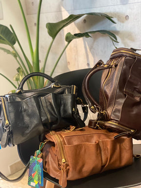 Bolsa DINAMARCA em couro legítimo