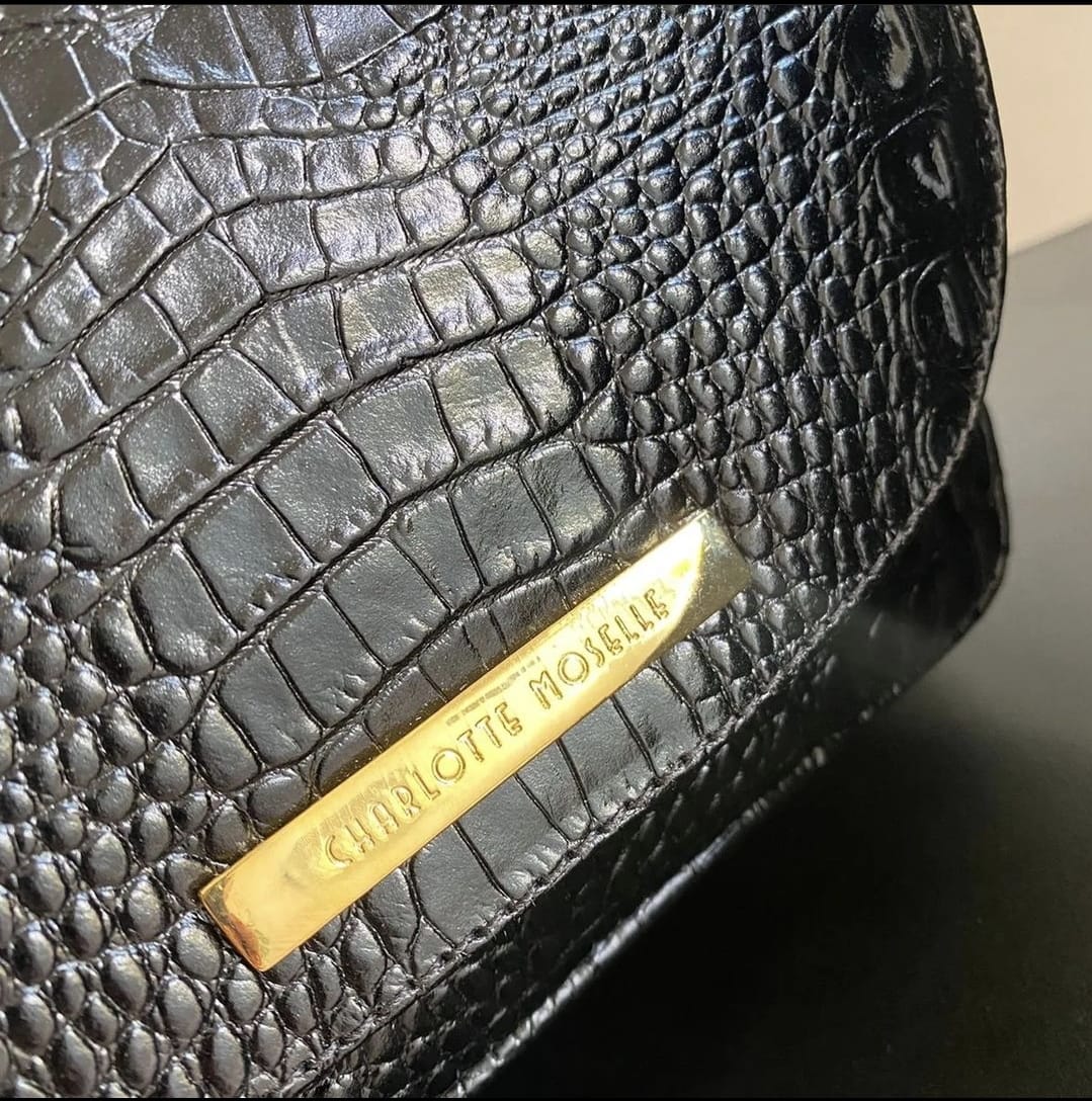Bolsa GREGA em couro legítimo