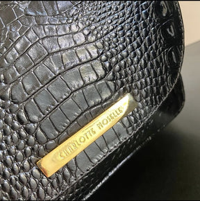 Bolsa GREGA em couro legítimo