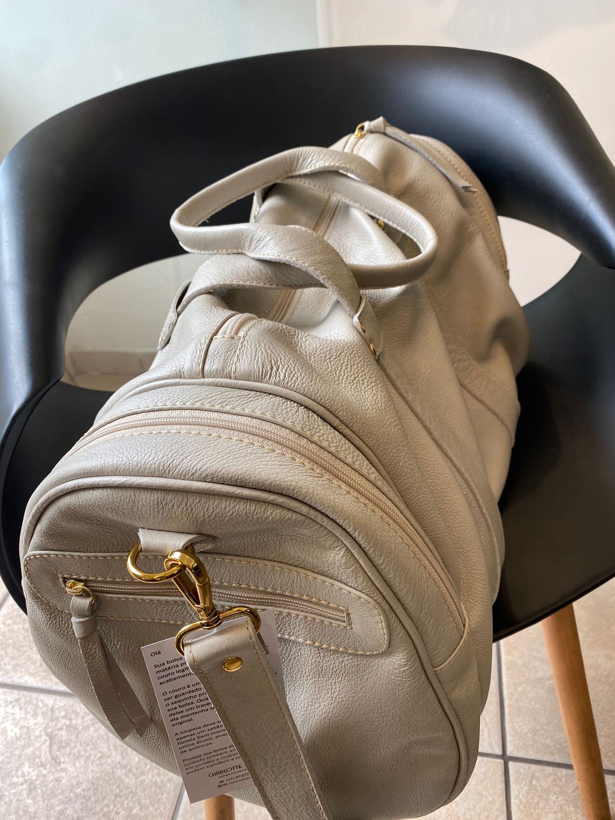 Mala HELSINK em couro legítimo