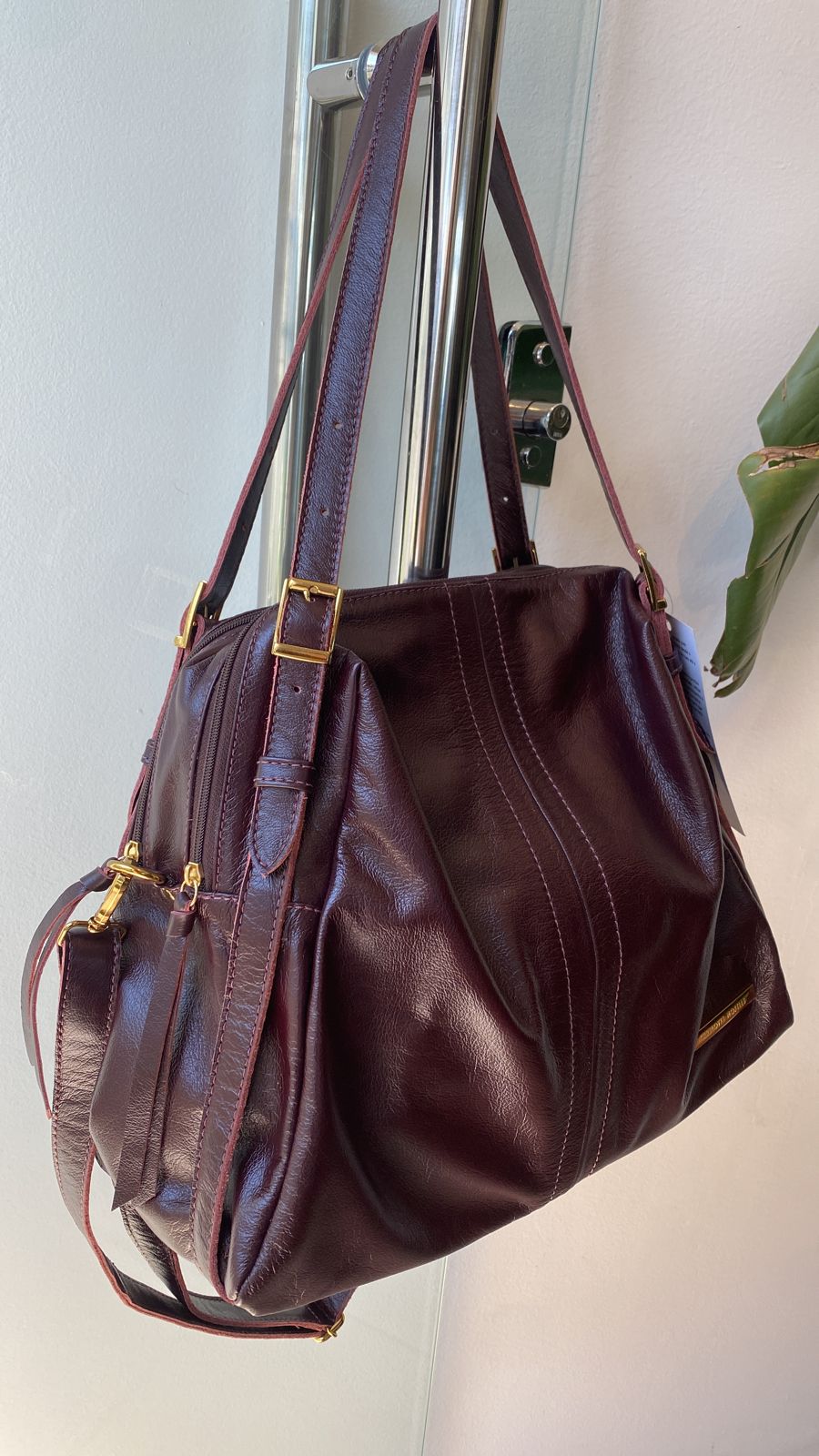 Bolsa NORUEGA em couro Legítimo