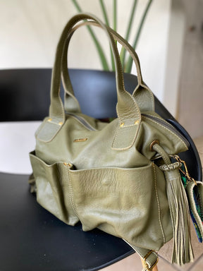 Bolsa IBIZA em couro legítimo