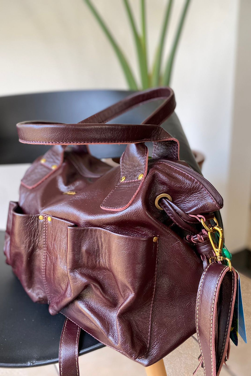 Bolsa IBIZA em couro legítimo