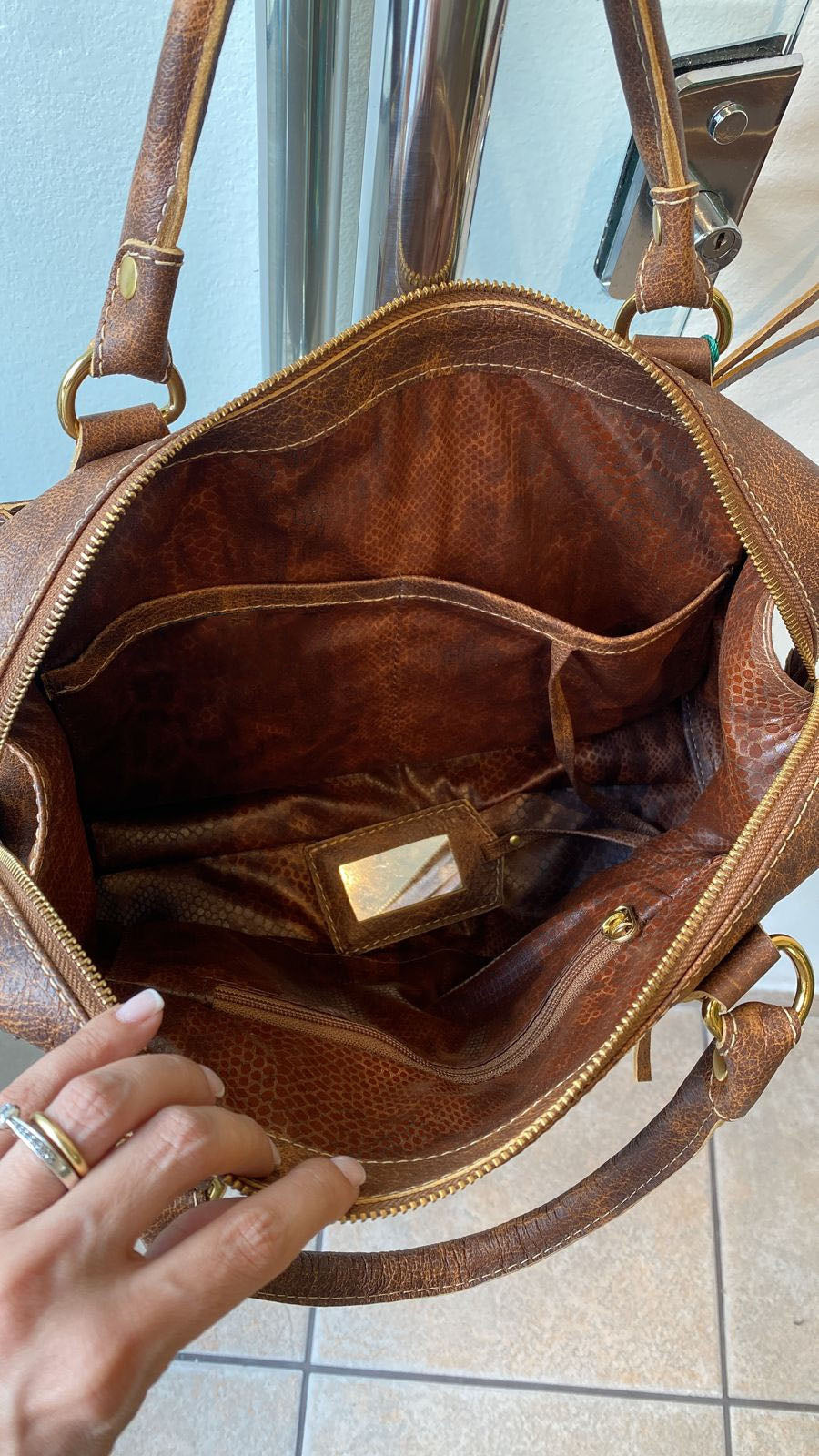 Bolsa LONDRES em couro legítimo