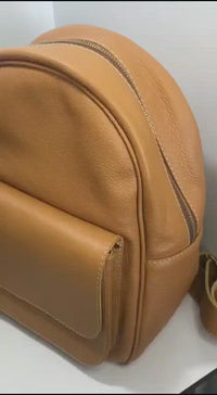 Mochila MONTREAL em couro legítimo