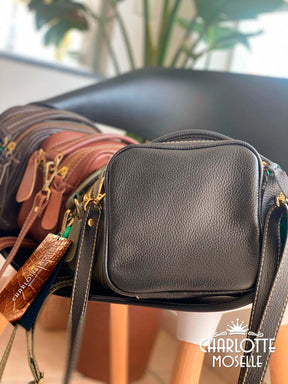 Bolsa CANCUN em couro legítimo