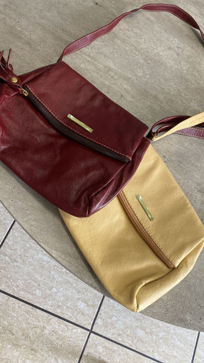 Bolsa ATENAS em couro legítimo