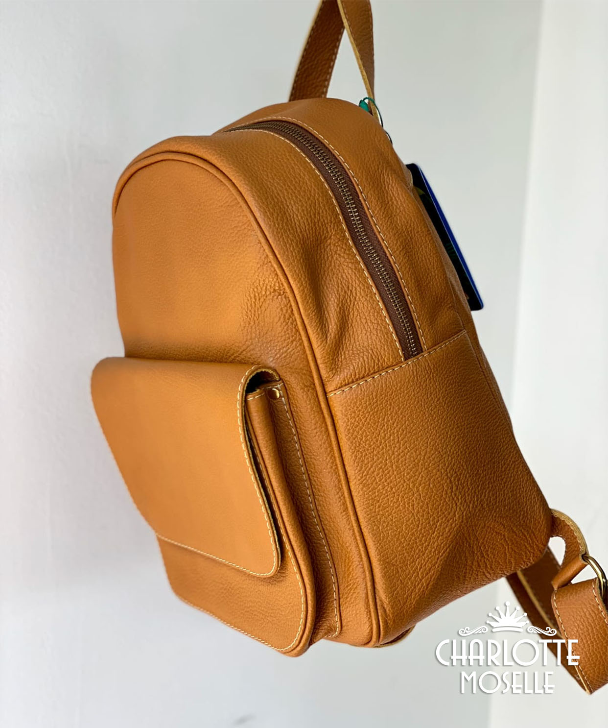 Mochila MONTREAL em couro legítimo